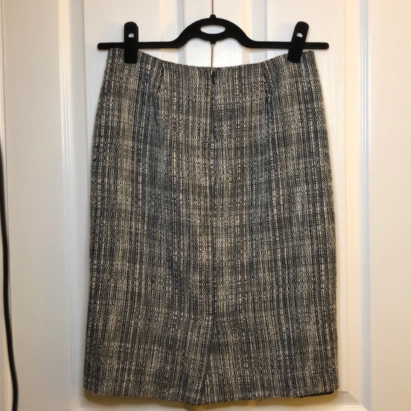 Talbots Tweed Pencil Skirt Size 4 - Picture 4 of 6